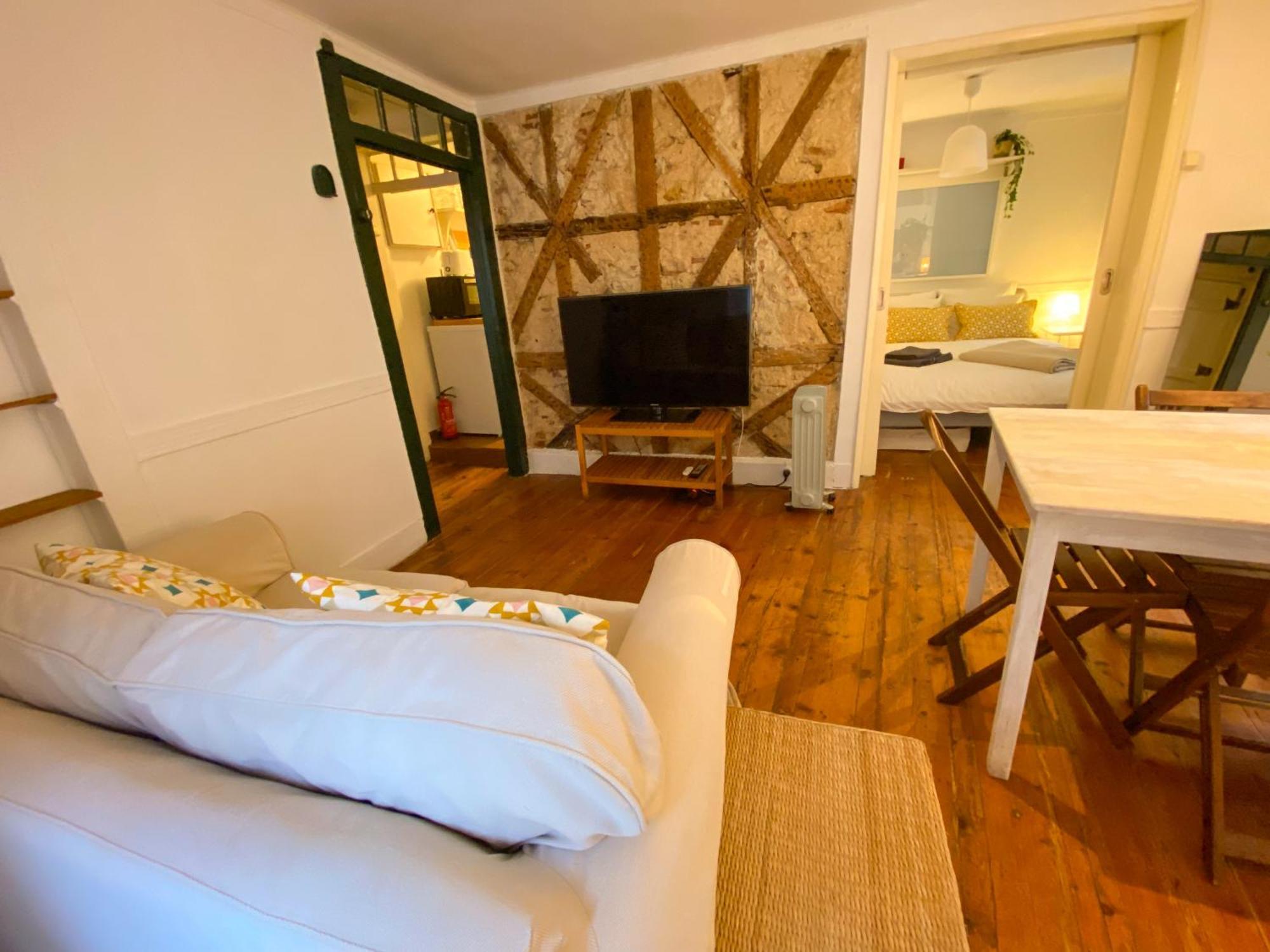Charming Bairro Alto 2-bedroom Escape Appartement